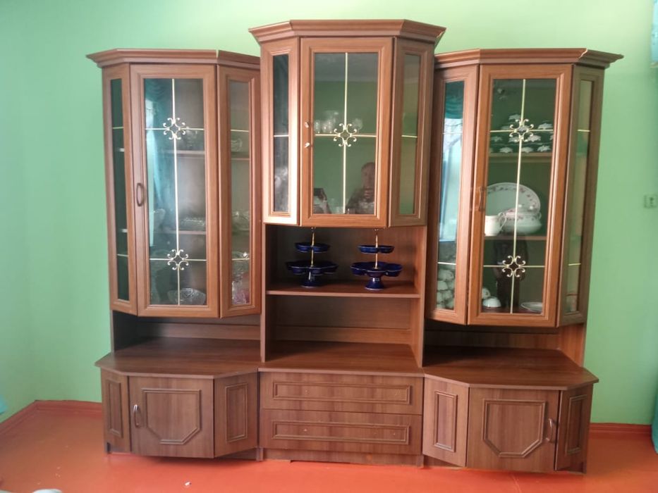 Шкаф витрина Престиж