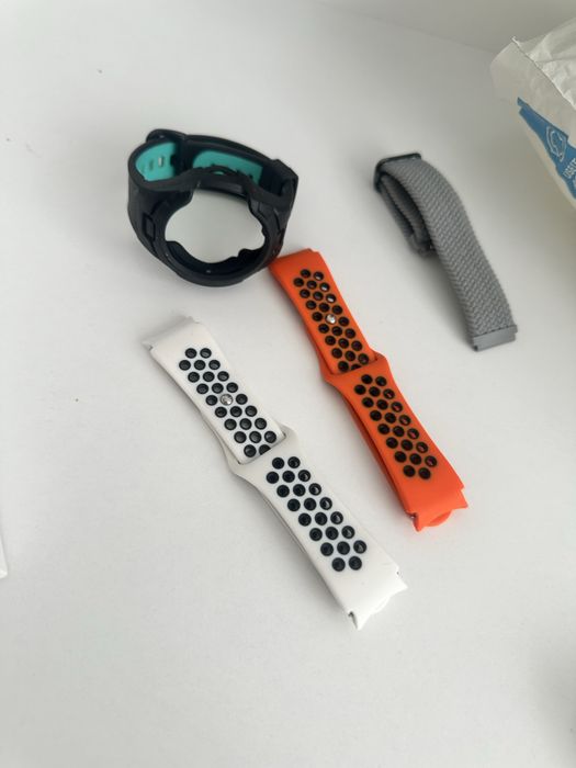 Продавам смарт часовник Samsung watch 6 classic