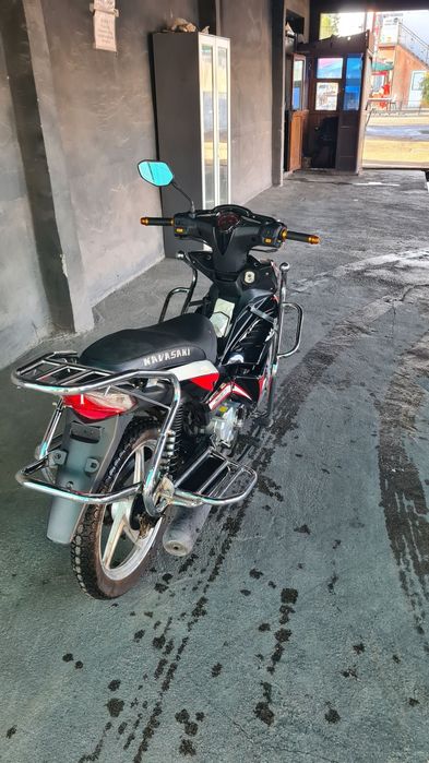 Мопед 110 сотилади