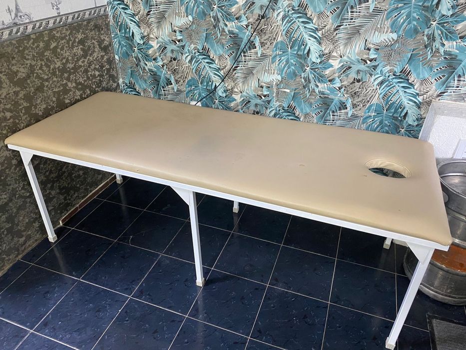 Продам медицинскую кушетку