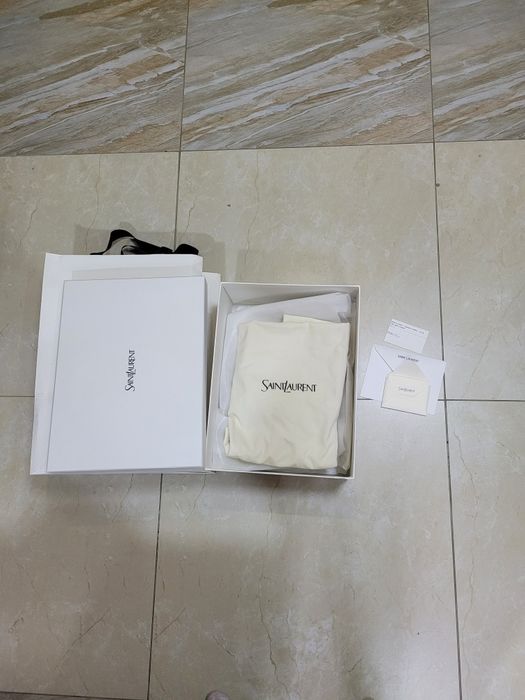 SAINT LAURENT  сумка AMALIA из замши