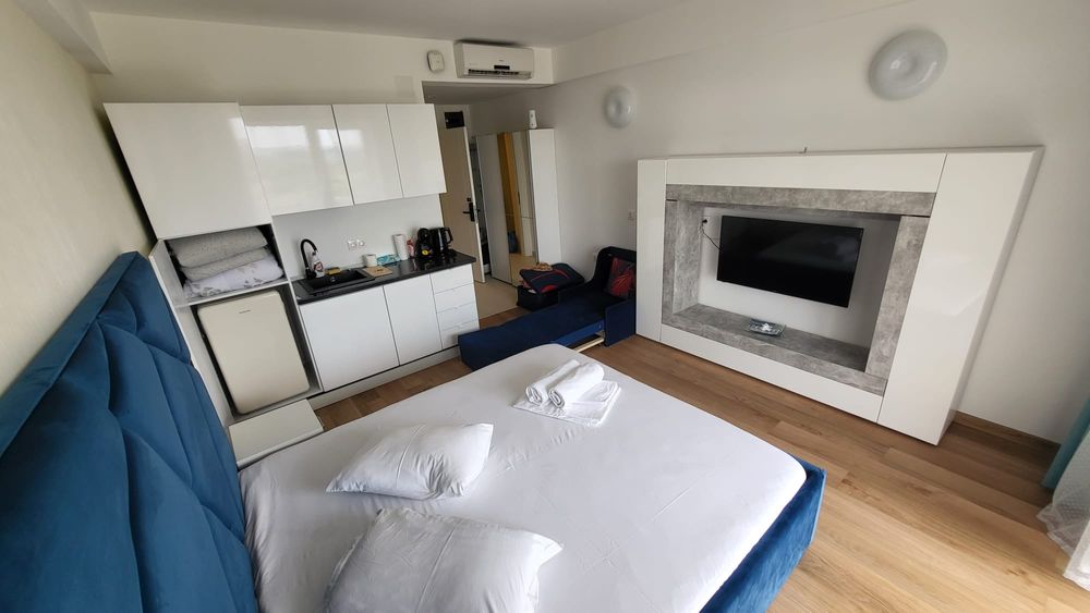 Particular inchiriez camera in Blaxy Resort Olimp