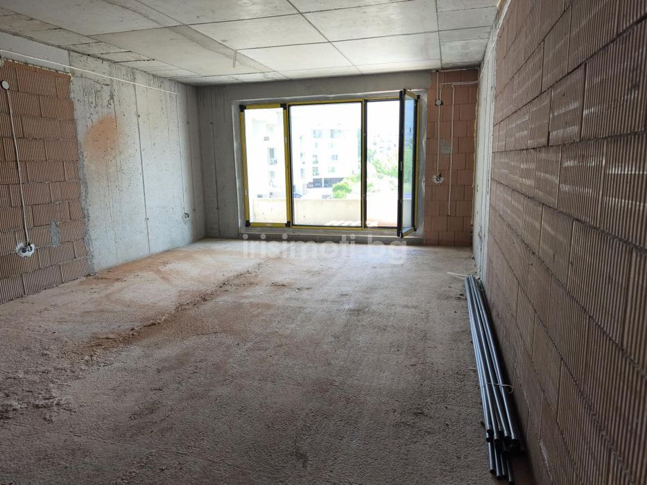 Продава се Тристаен апартамент в София, Витоша - 140 кв.м за 1841 €/кв.м - Снимка #2