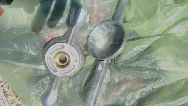 Затварачка за буркани и бутилки