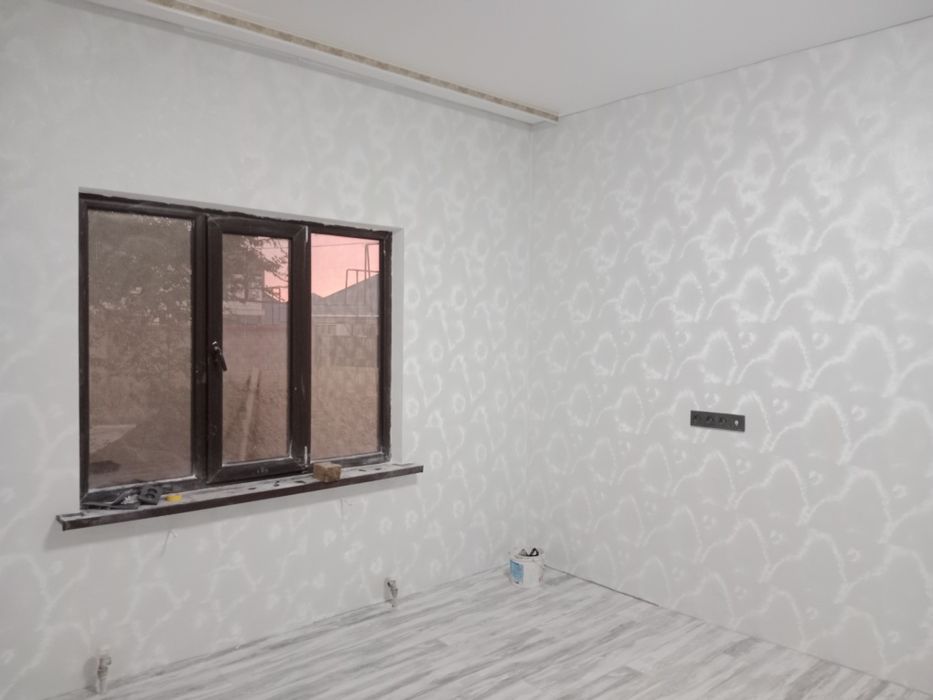 Профессиональная поклейка обоев.