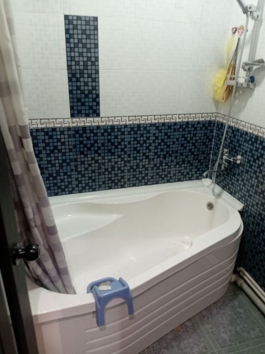 Чиланзар 21.  СРОЧНО АРЕНДА .  оилага.  3 хоналик