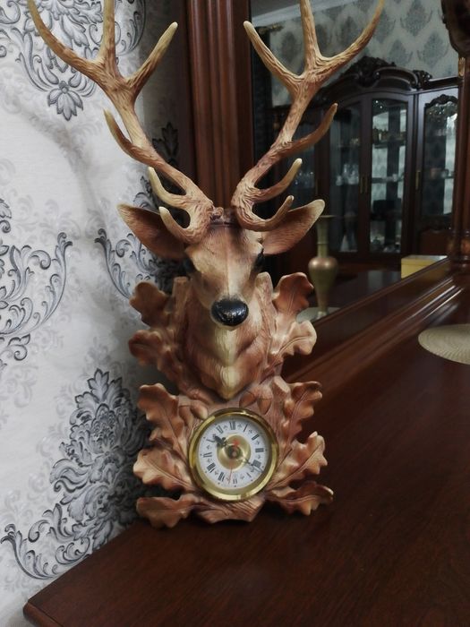 Продаётся часы настенные