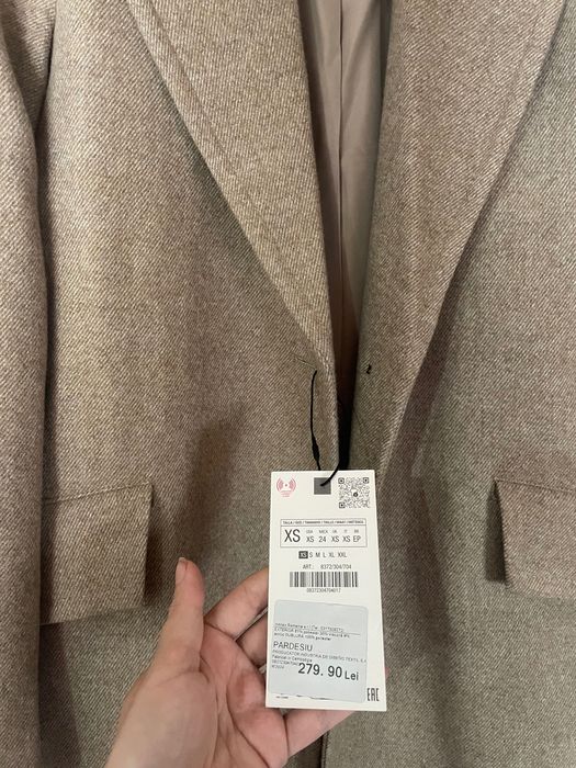 Palton bej Zara