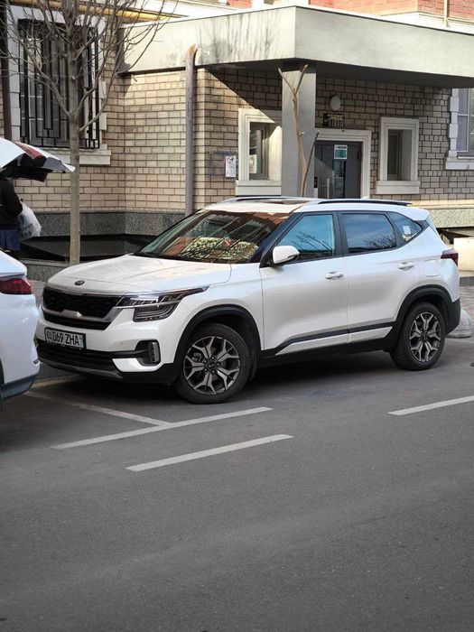 Продам KIA seltos 2021г
