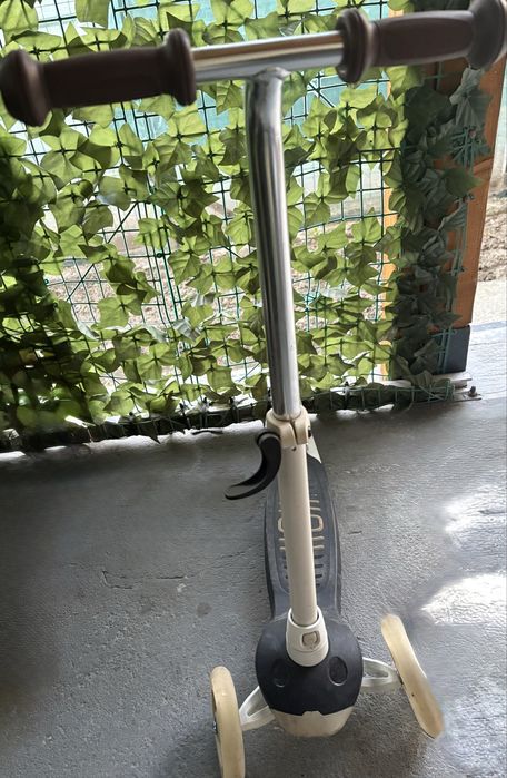 Vând bicicletă de copii B’TWIN Discover