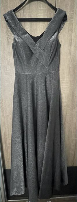 Официална рокля