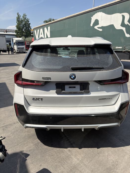 BMW ix1 2025 yil 25L