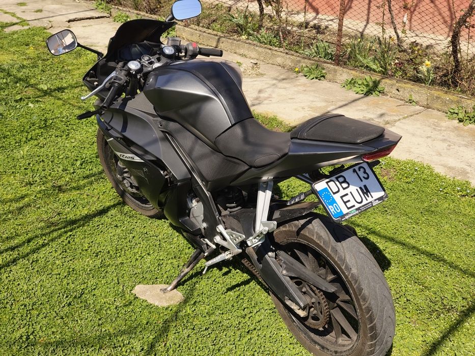 Yamaha YZF r125 2016