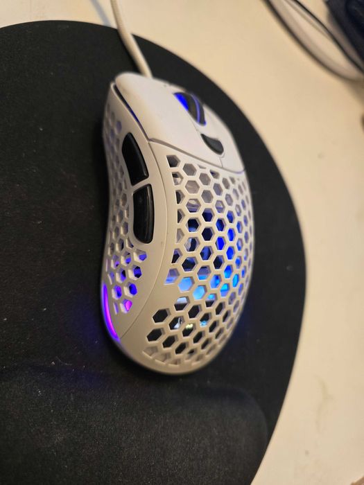 Mouse Sharkoon Light² 200 Ultra Lightweight Gaming Mouse , RGB, White