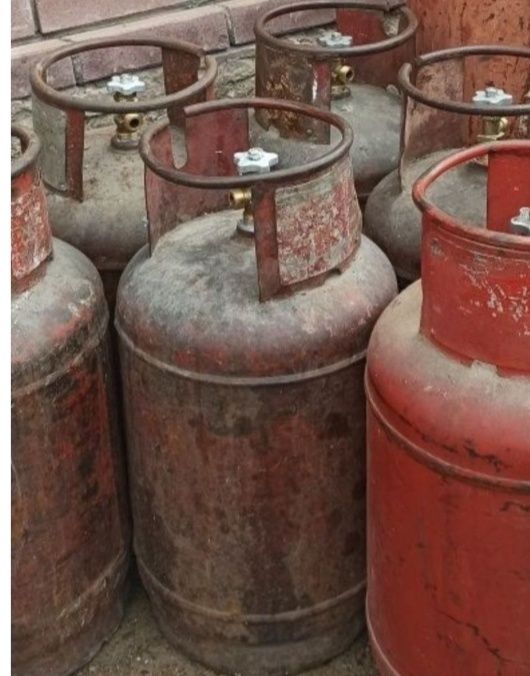 Продам заправленный пустые  газ баллоны