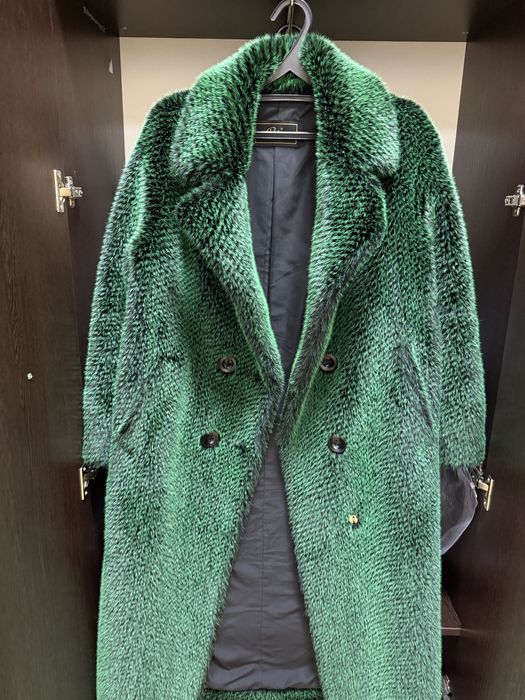 Шуба красивая и теплая