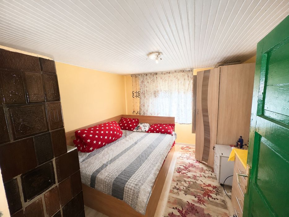 Casa in judetul Olt, comuna Tufeni, sat Stoborăști