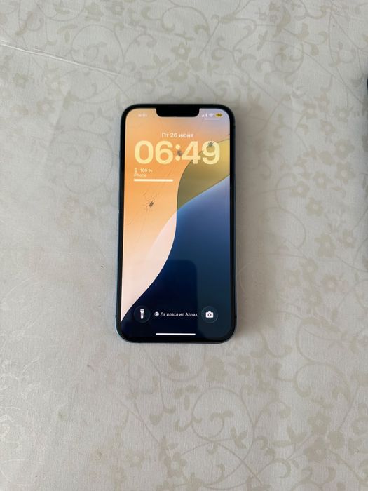 Продам iPhone 13 в поряде
