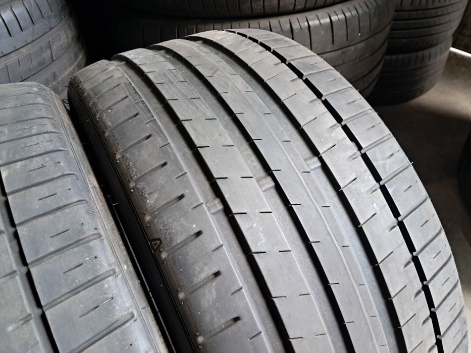 Anvelope second vara 245 35 R19 2+1 buc