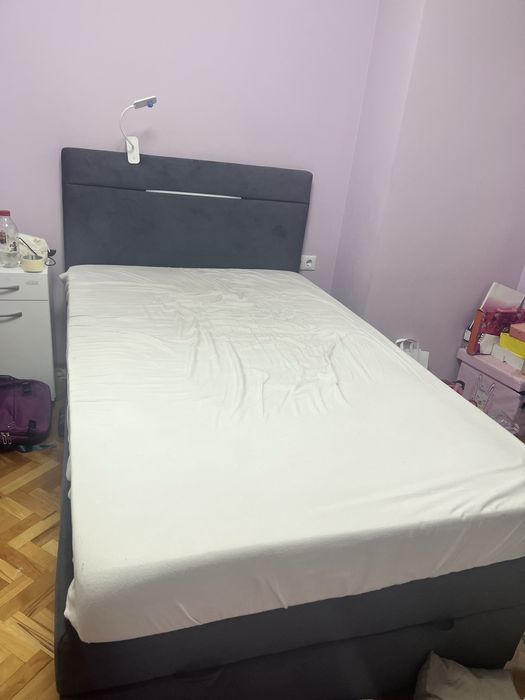 Продавам спалня 140/200 с място за съхранение