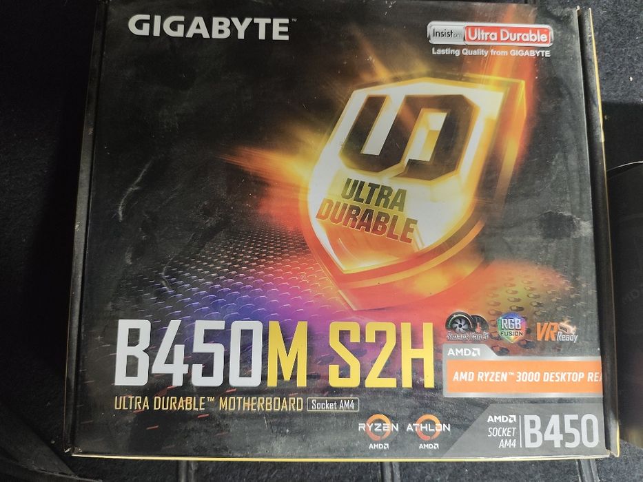 Процесор Ryzen 3 3100 i Дъно Gygabyte B450m s2h