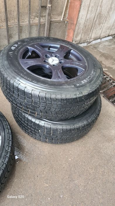 Джанти с гуми r16