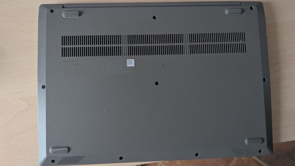 Laptop LENOVO IdeaPad S145