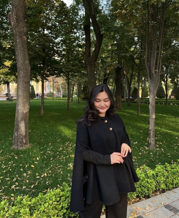 Пончо очень классно смотрится.