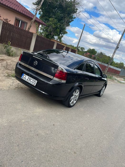 Vând Opel Vectra