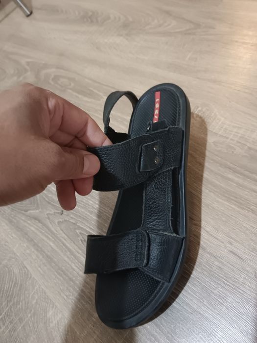 Мужской сандалии