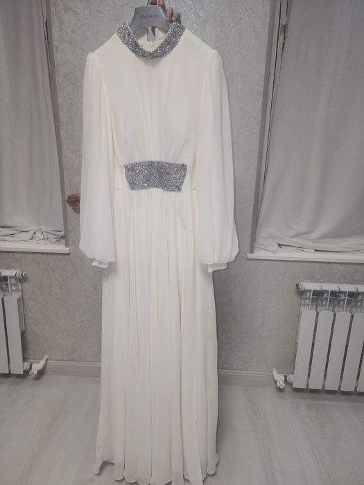 Красивый-белый Вечерный койлак