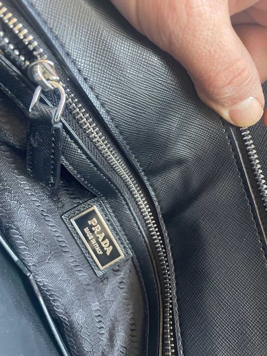 Чанта за документи Prada, черна, естествена кожа Сафиано и найлон