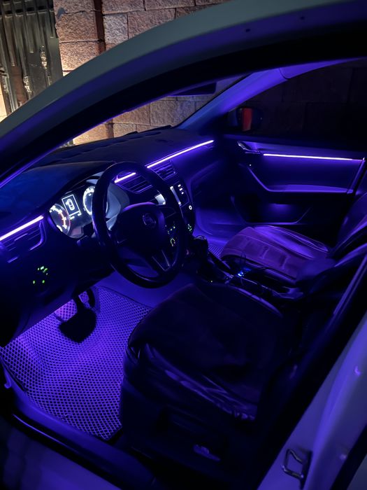 Подсветка салона авто