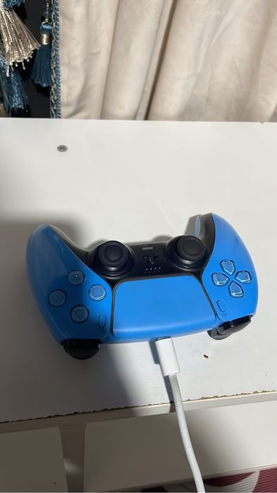 Ps5 slim с 2 джойстиками