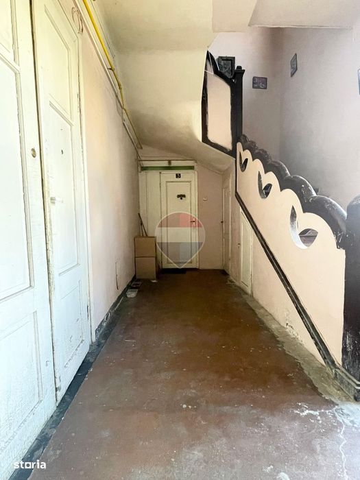 Apartament cu 1 camera de vânzare + boxa pe str George Cosbuc