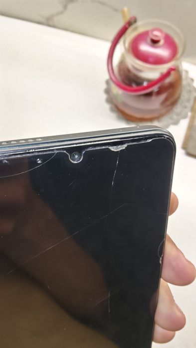 Продам телефон марки VIVO Y04