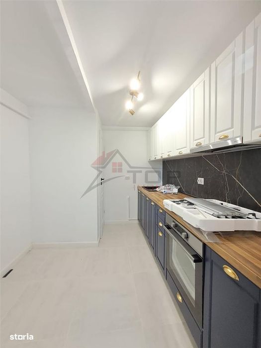 Apartament o camera, Spatiu comercial- Nicolina