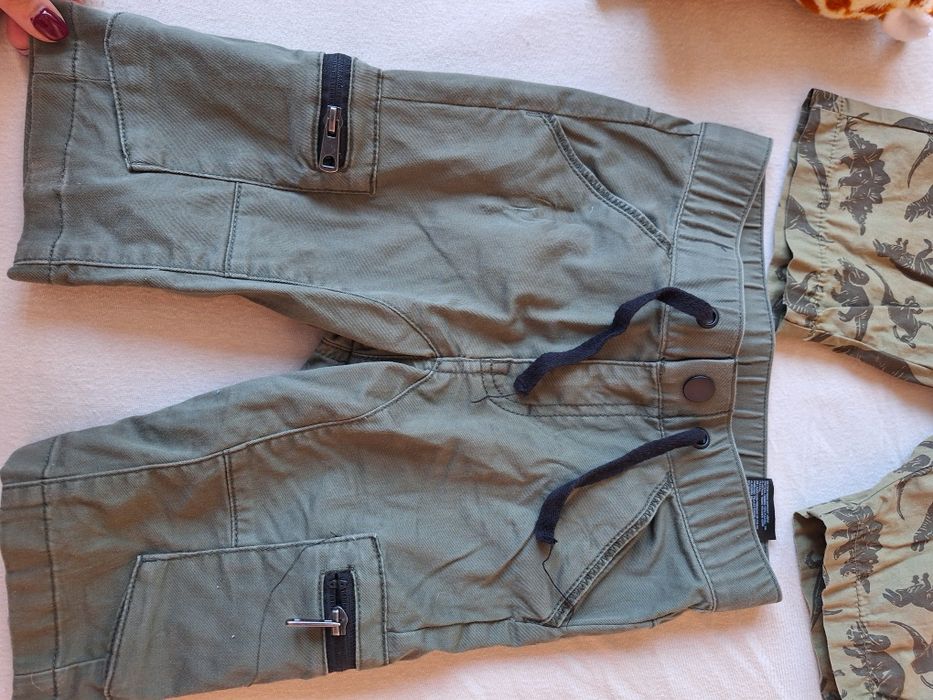 Нови панталонки за момченце размер 104