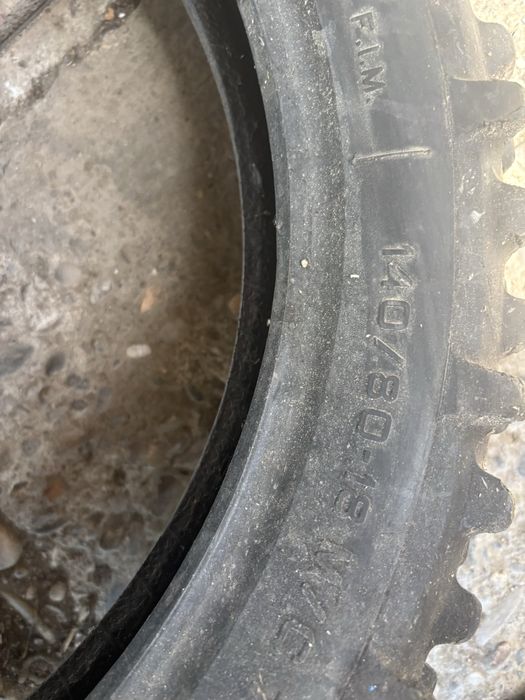 Vand 2 cauciucuri 140-80-18