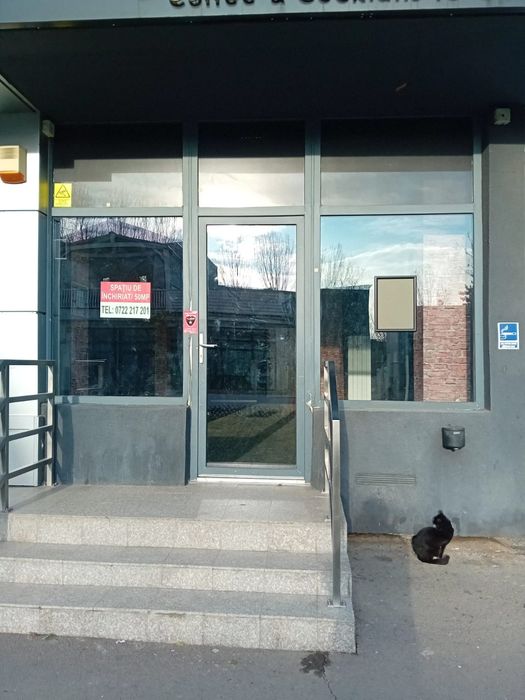 Spatiu comercial de închiriat