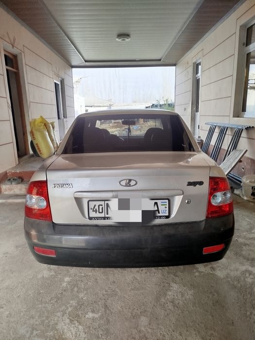 Lada Priora Srochna sotiladi mashinalarga ham barter bor