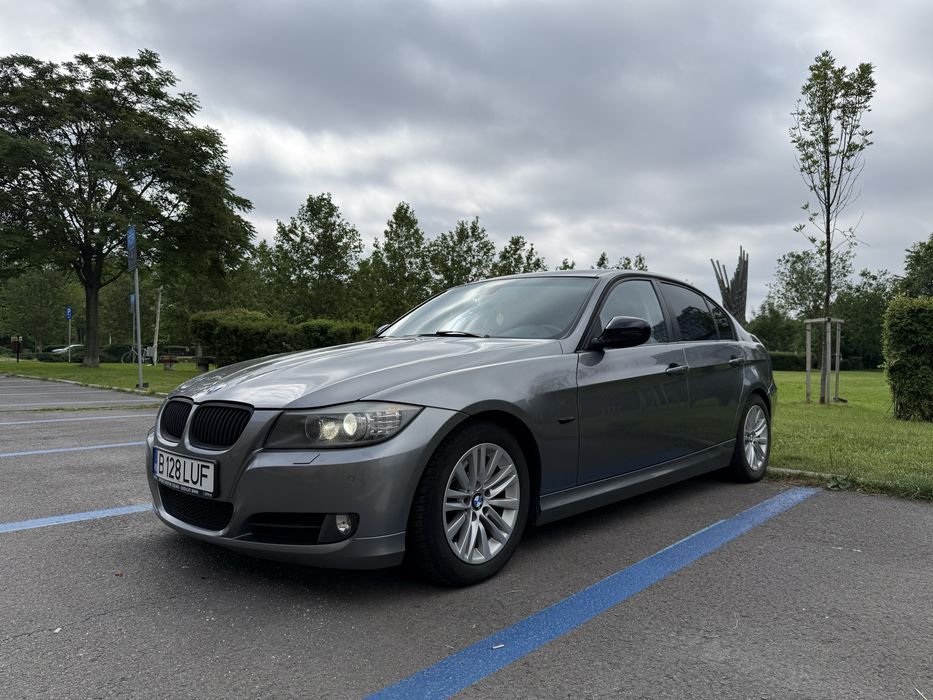 BMW 3 Series 2011