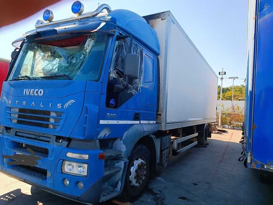 Piese de caroserie demontate de pe Iveco Stralis 2003