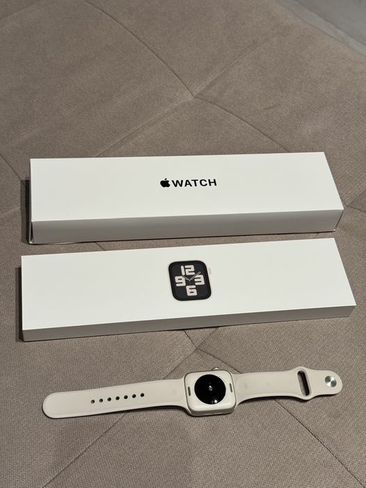 Apple watch SE 2 44mm Star Aluminium impecabil