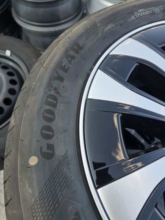 4 Броя НОВИ 225/60/17 Goodyear 24dot