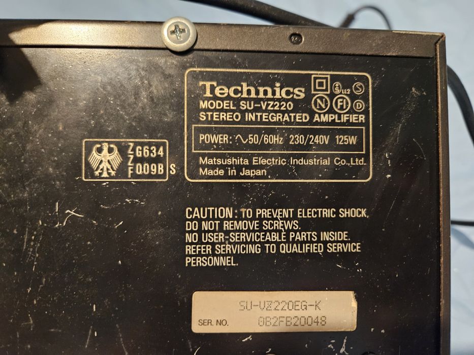Домашен усилвател TECHNICS SU-VZ220