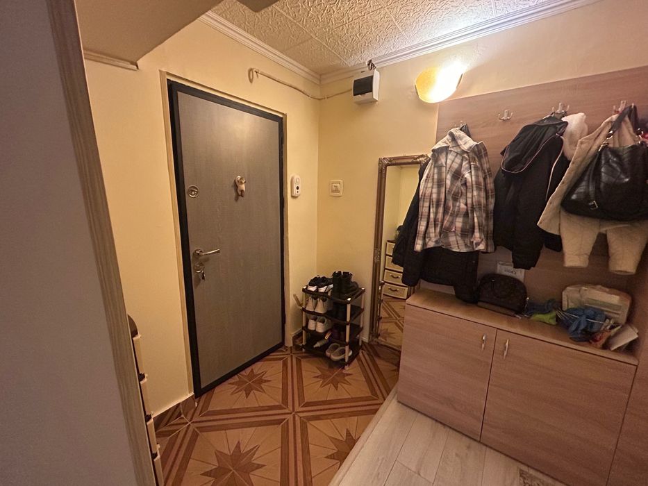 Apartament 2 camere semidecomandat