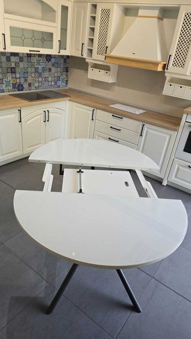 Кръгла трапезна разтегателна италианска маса Connubia 120 см