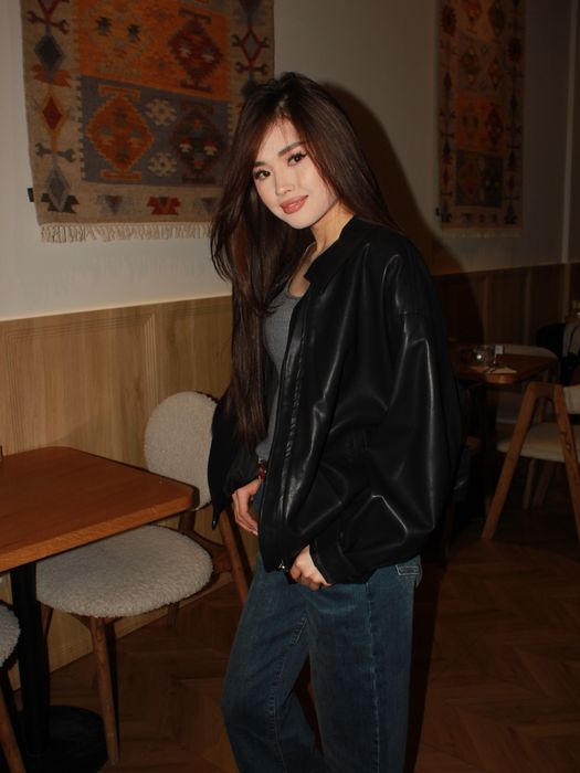 Canon EOS 1200D продаётся