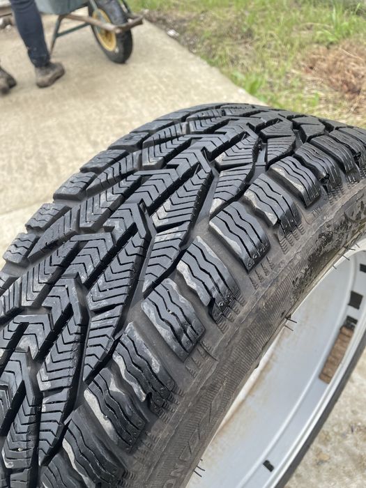 Jante R17 Mercedes cu cauciucuri de iarna compatibile VW Skoda Audi